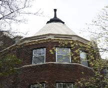 Detail of one of the turrets on the DeBary Apartments, Winnipeg, 2007; Historic Resources Branch, Manitoba Culture, Heritage, Tourism and Sport, 2007