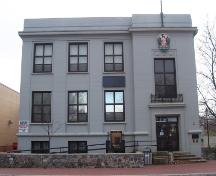 View of the front facade of the Corner Brook Public Building, Corner Brook, NL.; Heritage Foundation of Newfoundland and Labrador, 2005