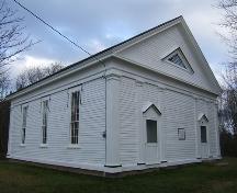 Front and side elevations, Amherst Point Baptist Church, Amherst Point, NS, 2009.; Heritage Division, NS Dept of Tourism, Culture and Heritage, 2009