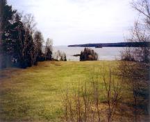 Habitation Pierre Dugua de Mons - vue à travers la rivière St. Croix à l'Île St. Croix.; Province of New Brunswick