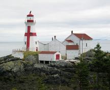 Station de phare de Head Harbour - vue principale des bâtiments; Province of New Brunswick