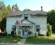 Front of the Thompson-Colwell House; Haldimand County 2007