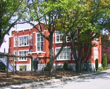 Exterior view of Queen Mary Elementary School; City of Vancouver, 2007