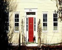 Detail of front entrance, Trueman House, Truemanville, NS, 2009.; Heritage Division, NS Dept of Tourism, Culture and Heritage, 2009