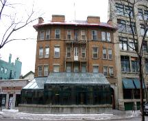 Primary elevation, from the east, of the Royal Albert Arms Hotel, Winnipeg, 2006; Historic Resources Branch, Manitoba Culture, Heritage, Tourism and Sport, 2006