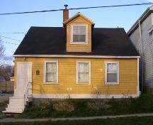 The front elevation of the Eldridge House, Yarmouth, NS, 2006; Heritage Division, NS Dept of Tourism, Culture & Heritage, 2006