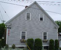 Selig House, Old Town Lunenburg, south façade, 2004; Heritage Division, NS Dept. of Tourism, Culture and Heritage, 2004