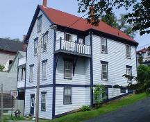 East and south façades, McLachlan House, Lunenburg, NS, 2004.; Heritage Division, Province of Nova Scotia, 2004