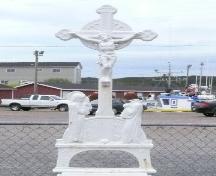 Photo view of the monument at The Plot, Branch, NL, 2008; Andrea O'Brien, HFNL, 2008