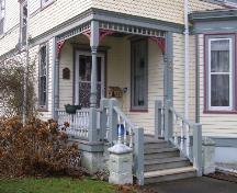 Detail of the recessed front porch of the George W. Clements House, Yarmouth, NS, 2006.; Heritage Division, NS Dept. of Tourism, Culture and Heritage, 2006