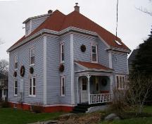 Southeast perspective of the Lindsay Gardner House, Yarmouth, NS, 2006.; Heritage Division, NS Dept. of Tourism, Culture and Heritage, 2006