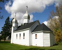 Oblique view, from the southwest, of the Ukrainian Greek Orthodox Church of the Ascension, Angusville, 2007; Historic Resources Branch, Manitoba Culture, Heritage, Tourism and Sport, 2007
