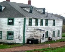 Rear elevation of oldest section, Ottawa House, Partridge Island, NS, 2005.; Heritage Division, Dept. of Tourism, Culture and Heritage, Province of NS, 2005