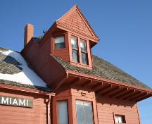 Detail view of the dormer and roofline of the former Miami Northern Pacific and Manitoba Railway Station, Miami, 2009; Historic Resources Branch, Manitoba Culture, Heritage, Tourism and Sport, 2009