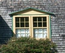 The Solomon Bowlby House, Upper Clements, NS, double window detail, 2009.; Heritage Division, NS Dept. of Tourism, Culture and Heritage, 2009