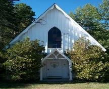 Evergreen United Baptist Church, West Paradise, N.S., front elevation, 2009.; Heritage Division, NS Dept. of Tourism, Culture and Heritage, 2009