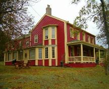 Richard Brown House, Side perspective, Sydney Mines, 2004; Heritage Division, Nova Scotia Department of Tourism, Culture and Heritage, 2004