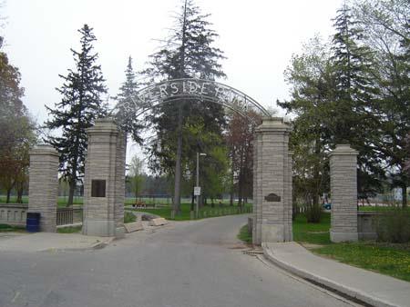 Riverside Park Gates, 2007