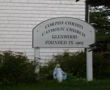 Showing sign and statue of Virgin Mary; Province of PEI, Charlotte Stewart, 2009