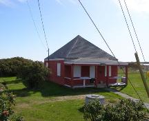 A northeast perspective of the  Little School Museum in the Town of Lockeport, NS.; NS Dept of Tourism, Culture & Heritage, 2009