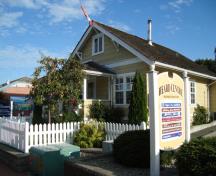 Thrall Residence; Town of Qualicum Beach, 2009