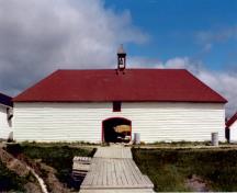 Primary elevation, from the west, of the Archway Warehouse, Norway House, ca. 1985; Historic Resources Branch, Manitoba Culture, Heritage and Tourism, 1985