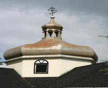Dôme principale (détail) de l'église orthodoxe ukrainienne Saint-Pierre-et-Saint-Paul, Sundown, 2009; Historic Resources Branch, Manitoba Culture, Heritage and Tourism, 2009