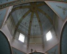 Interior view looking into the large dome of Sts. Peter and Paul Ukrainian Orthodox Church, Sundown, 2009; Historic Resources Branch, Manitoba Culture, Heritage and Tourism, 2009