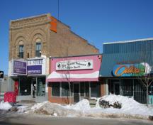 Oblique view, from the southeast, of Hill's Drug Store, Portage la Prairie, 2009; Historic Resources Branch, Manitoba Culture, Heritage and Tourism, 2009