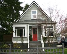 Exterior view of the Sivewright Residence; City of New Westminster, 2008