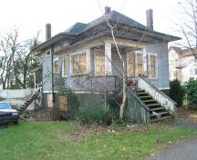 Howay Cottage on its original site at 506 Tenth Street; City of New Westminster, 2008