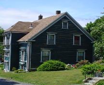Mayner House, Old Town Lunenburg, east façade, 2004; Heritage Division, NS Department of Tourism, Culture and Heritage, 2004