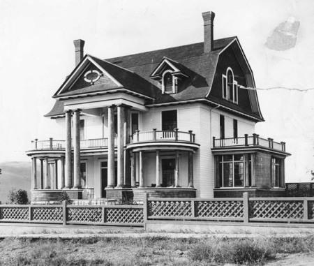 Oblique view of front elevation, 1910