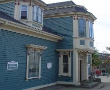 Wolff House, Old Town, Lunenburg, front façade detail, 2004; Heritage Division, NS Dept. of Tourism, Culture and Heritage, 2004