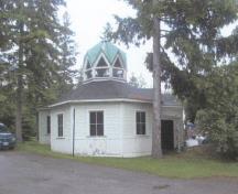Front view of the building, 1986; Parks Canada/Parcs Canada, CIHB/IBHC, 1986.