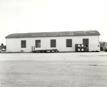 General view of Hangar 6, 1987.; Department of National Defence / ministère de la Défense nationale, 1987.