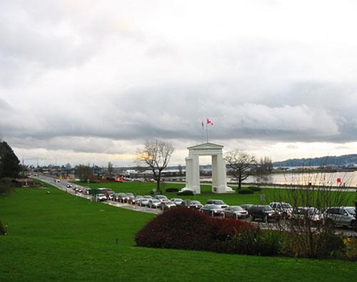 Peace Arch Monument, looking south
