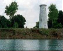 Vue général du phare au lieu historique national du Canada du Phare-et-du-Blockhaus-de-l'Île-Bois-Blanc.; Parks Canada Agency / Agence Parcs Canada