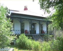 exterior photo; Parks Canada / Parcs Canada 1990 (HRS 0121)