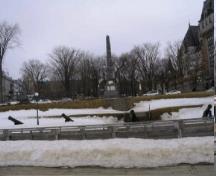 Vue du jardin des Gouverneurs.; Parks Canada Agency / Agence Parcs Canada.