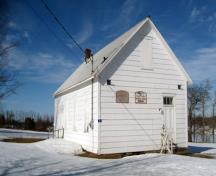 This image shows the contextual view of the Orange Hall Museum, formerly the first Gagetown Grammar School; Village of Gagetown