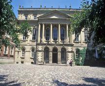 General view of Osgoode Hall showing the sculptural treatment of the facades, 1993.; Parks Canada Agency / Agence Parcs Canada, J Butterill, 1993.