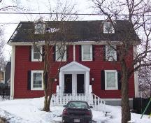 Exterior photo of duplex showing front facade of both 031 and 033 King's Bridge Road.  Taken February 2005.; HFNL 2005