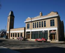 Context view of main facade and attached Town Office of the Virden Municipal Building and Auditorium, Virden, 2005; Historic Resources Branch, Manitoba Culture, Heritage & Tourism, 2005
