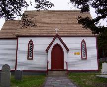 View of the front facade of St. Mary's Anglican Church, Elliston, NL.; © HFNL/Deborah O'Rielly 2004