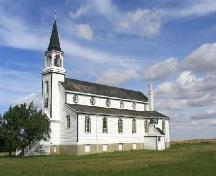 View northeast at south and west elevations of church building, 2004.; Government of Saskatchewan, Marvin Thomas, 2004.