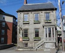 Barrington Street elevation, Henry House, Halifax, Nova Scotia, 2005.; Heritage Division, NS Dept. of Tourism, Culture and Heritage, 2005