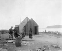 Historic image of a whaling station house at the Kekerten Island Whaling Station, 1897.; Library and Archives Canada \ Bibliothèque et Archives Canada, G. Drinkwater, C-084687, 1897.