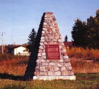 Cairn and plaque