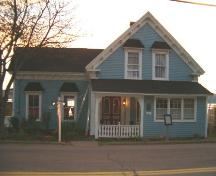 Street elevation, Captain James Embree House, Port Hawkesbury, 2004; Heritage Division, NS Dept. of Tourism, Culture and Heritage, 2004.